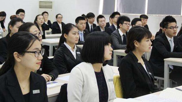 桂林銀行管理培訓(xùn)生待遇怎么樣？管理培訓(xùn)生主要工作做什么？