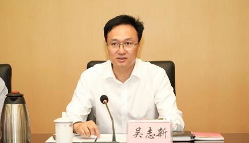 吳志新簡歷：欽州市人大副主任吳志新，曾任欽州市政府、市人大秘書長