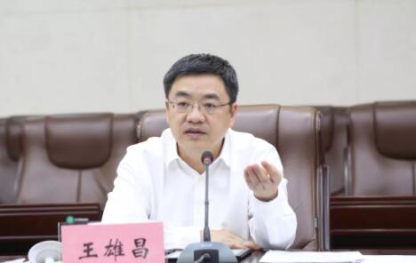 王雄昌簡歷：欽州市委副書記、市長王雄昌被抓接受審查調(diào)查，曾任欽州自貿(mào)區(qū)常務(wù)副主任、常務(wù)副市長